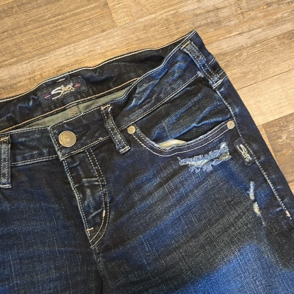 SILVER DENIM JEANS | "Sam" Jeans | Size 28​ - Picture 5 of 14